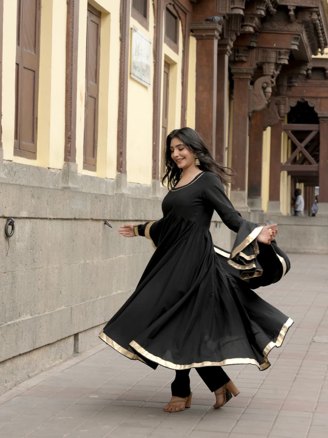 Raat Rani Black Cotton Gota Patti Anarkali Set With Cotton Dupatta by Aemli